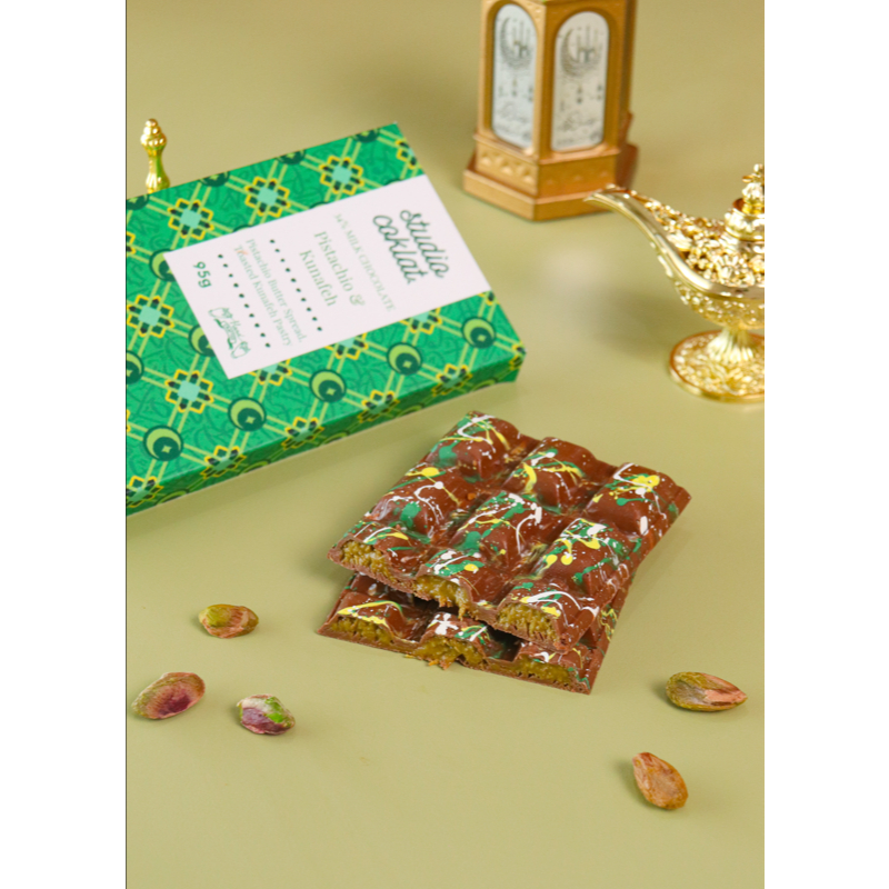 

Pistachio Kunafa Milk Chocolate Bar