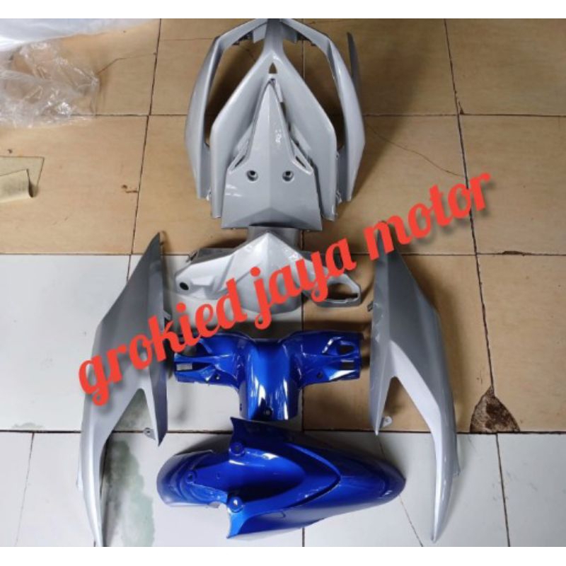 cover body halus honda vario techno 110 karbu warna silver biru