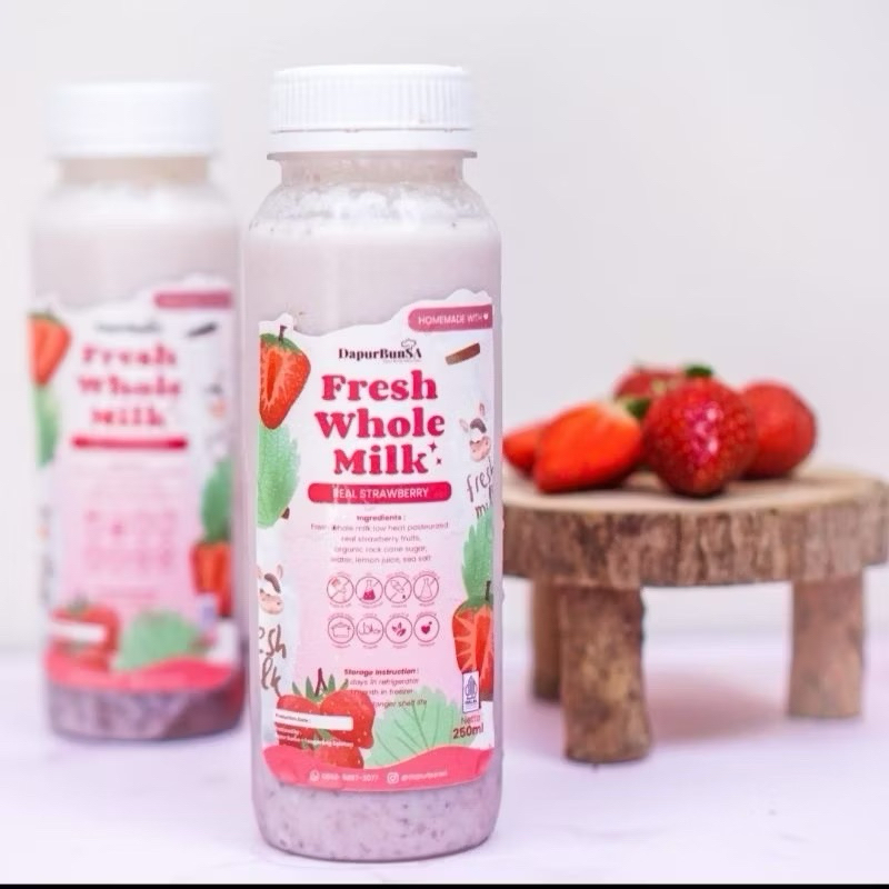

WHOLE FRESH MILK STRAWBERRY CHOCOLATE 250ML - DAPUR BUNSA