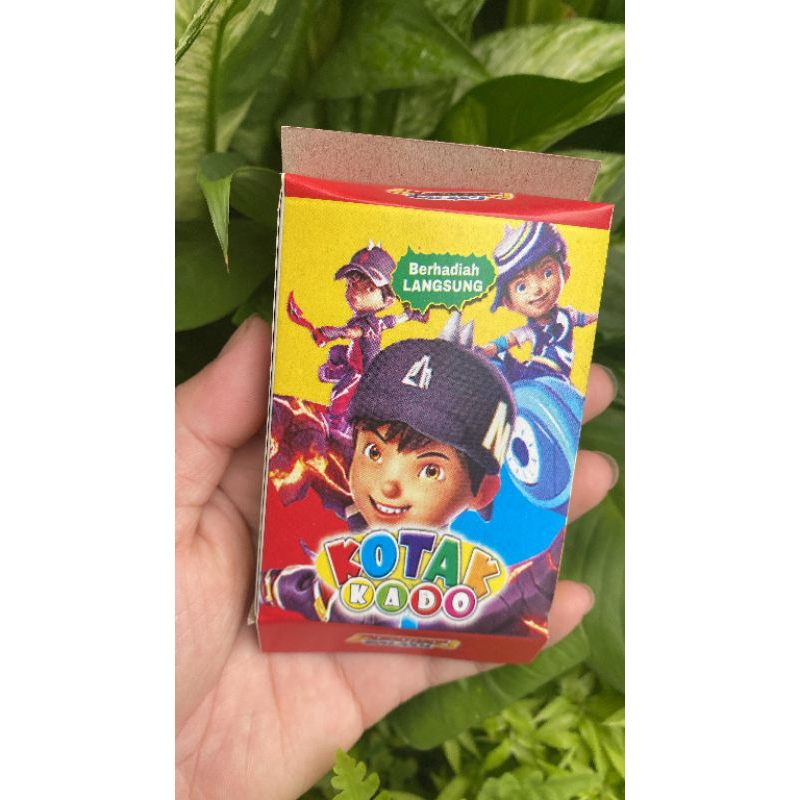 kotak kado kecil
