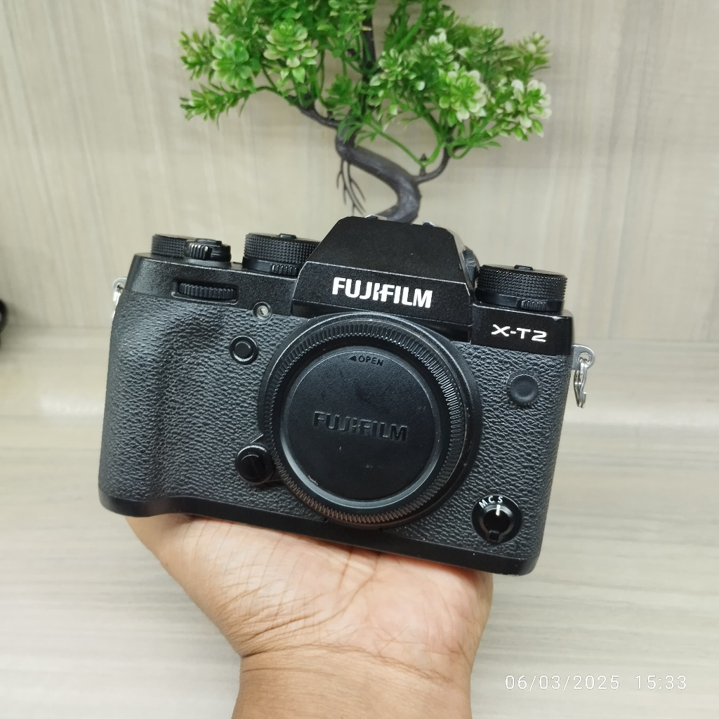 Fujifilm XT2 XT 2 Body Only