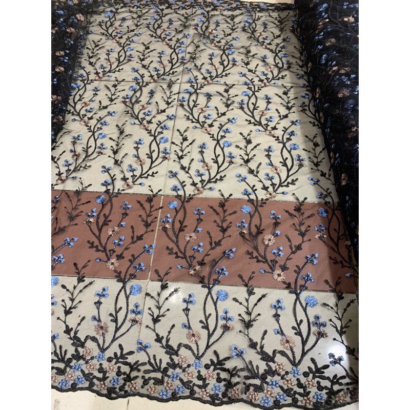 Rb Terbaru  Tile Garden Motif Sakura/Bahan Brokat Kebaya/Moti