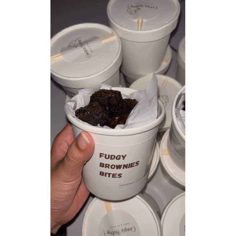 

fudgy brownies bites