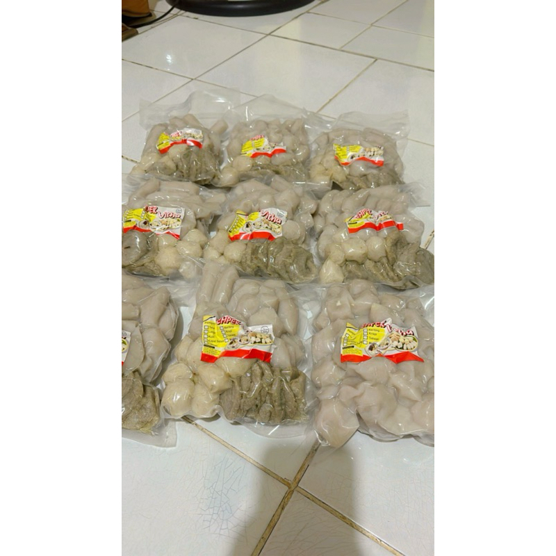 

Pempek campur Palembang