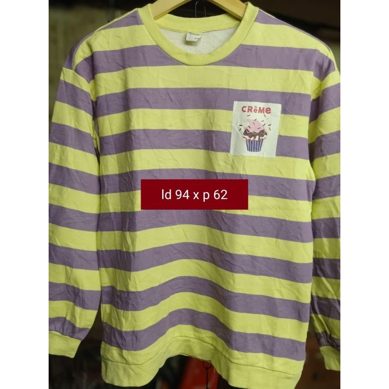 crew neck