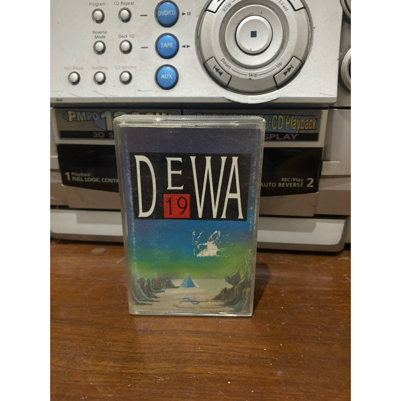 Kaset Dewa 19  Album Pertama