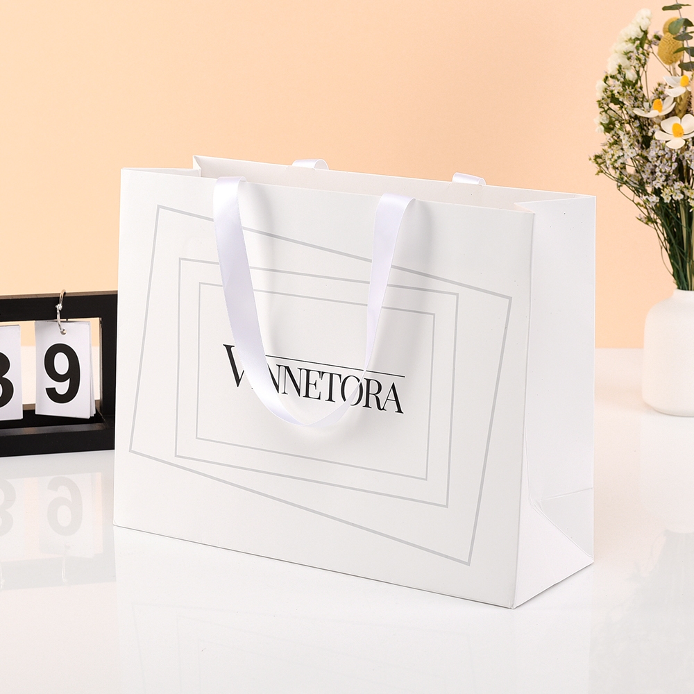 

VINNETORA Premium Paper Bag GRATIS BUBLE WRAP