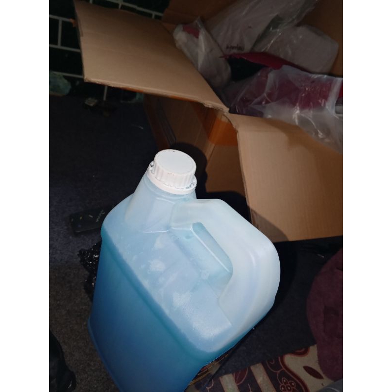 cairan pembersih mesin