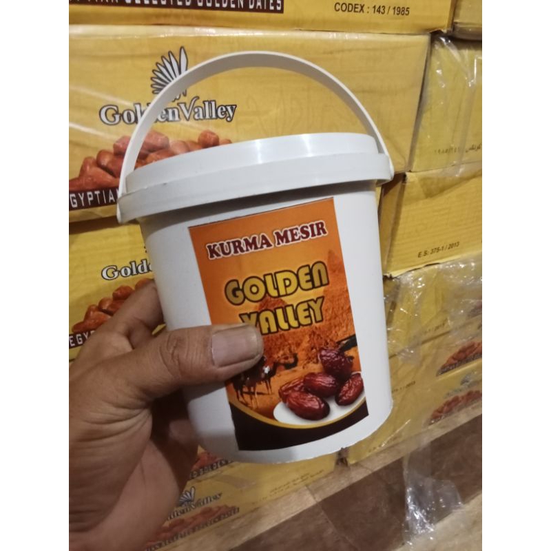 

Kurma Ember Golden Valley 1 Kg