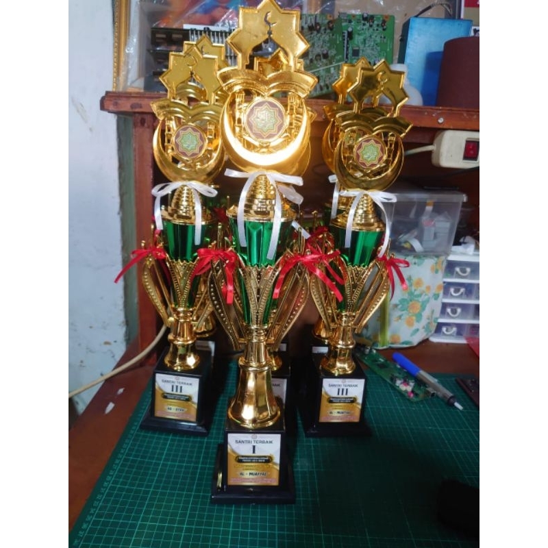 

trompi/piala