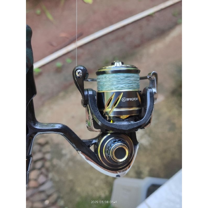 REEL IROLY SEVIUS 1000S / SHALLOW SPOOL GEN 1 MQ CARBON SECOND/BEKAS