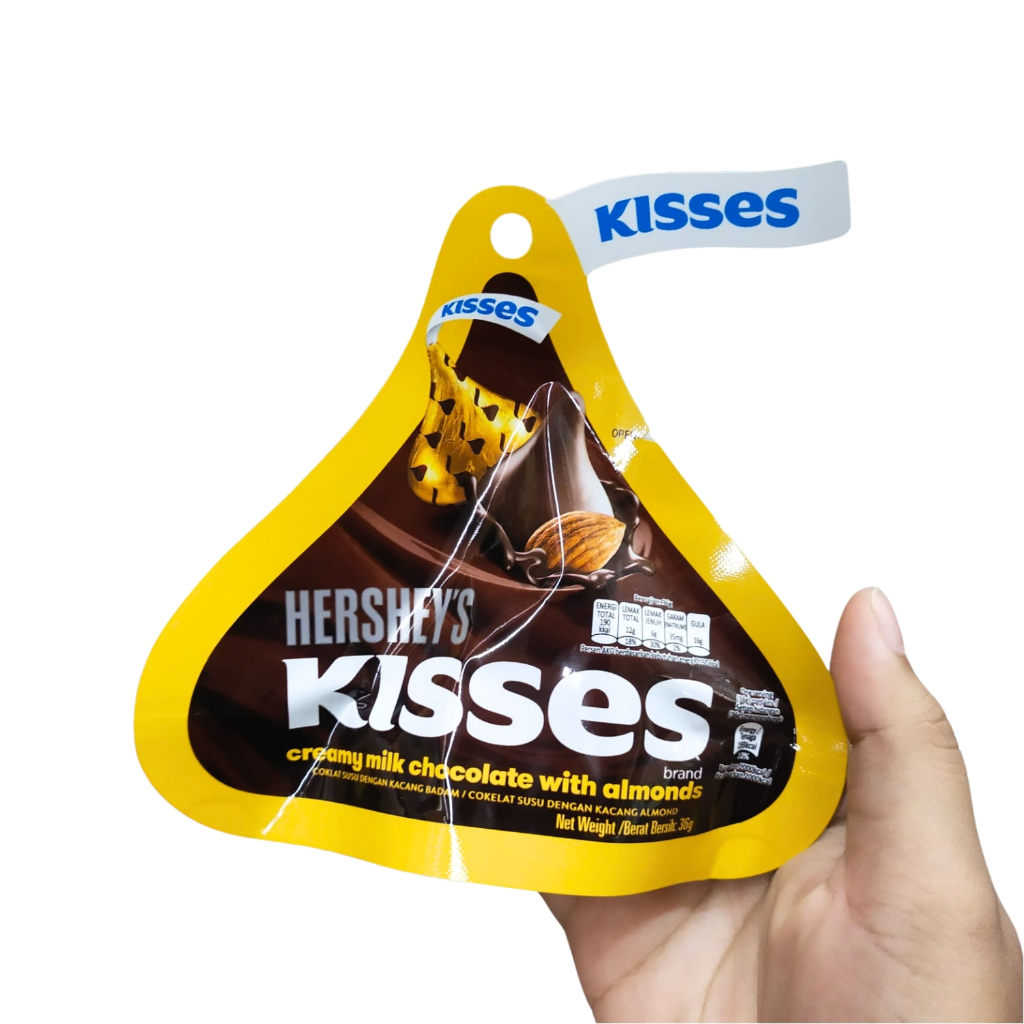 

Hershey Kisses Chocolate with Almond / Cookies n Cream 36gr Coklat