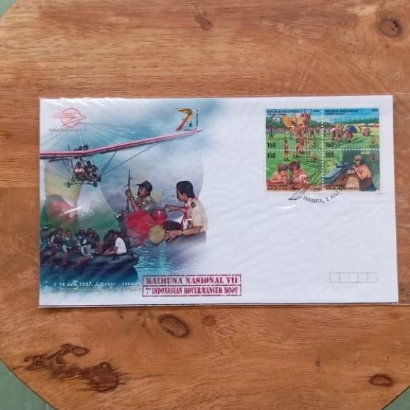 

amplop dan perangko original pos Indonesia hari terbit pertama seri Pramuka KAIMUNA NASIONAL VII