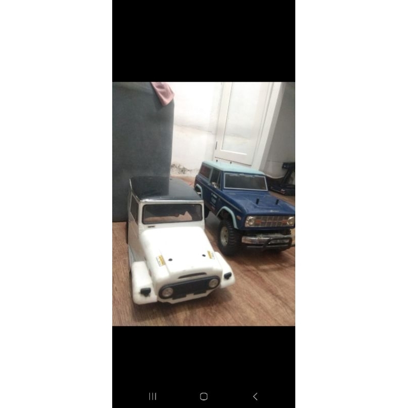tipe RC Tamiya CC01 bronco skala 1/10