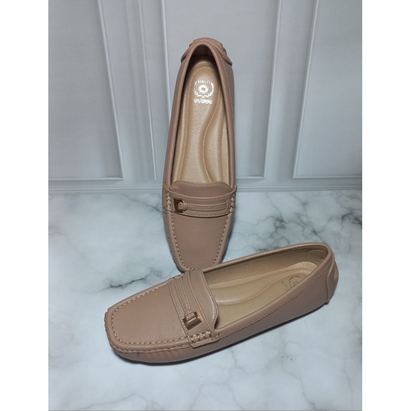 Sepatu Cewek Merk Kyrana