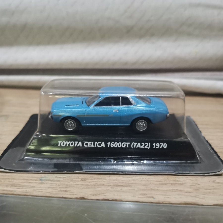 Kyosho 1 64 Toyota Celica 1600GT TA22 1970 Biru