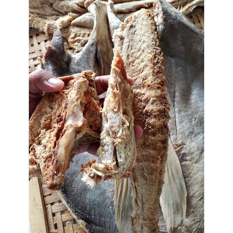 

Tulang asin jambal roti