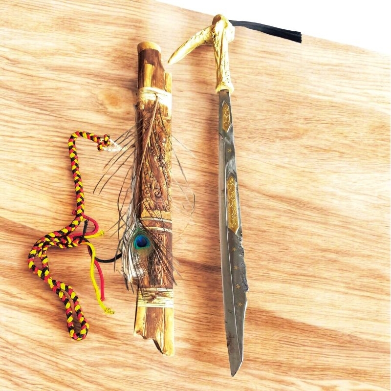 Mandau Dayak kalimantan model coklat antik