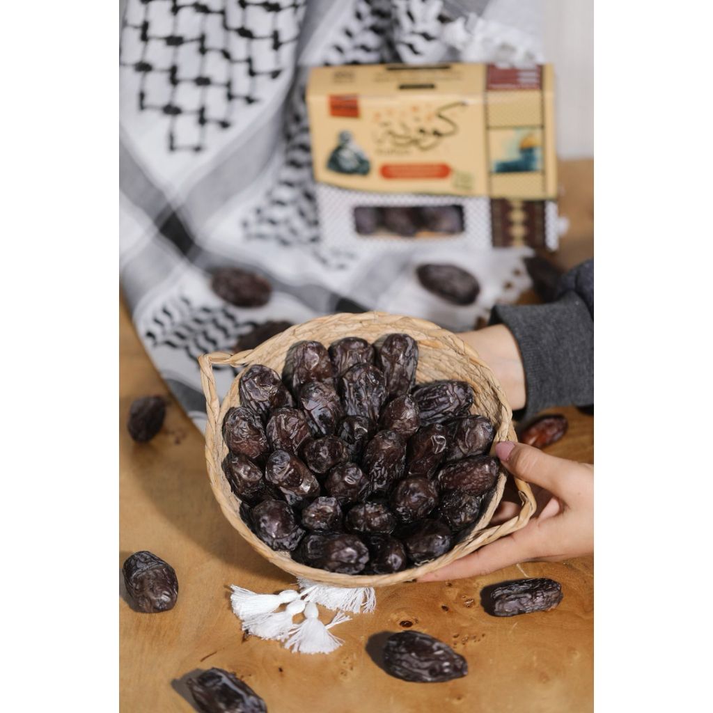 

Kurma Medjool ORI Kufia Panen di Palestina Sertifikat 500Gr | 1Kg