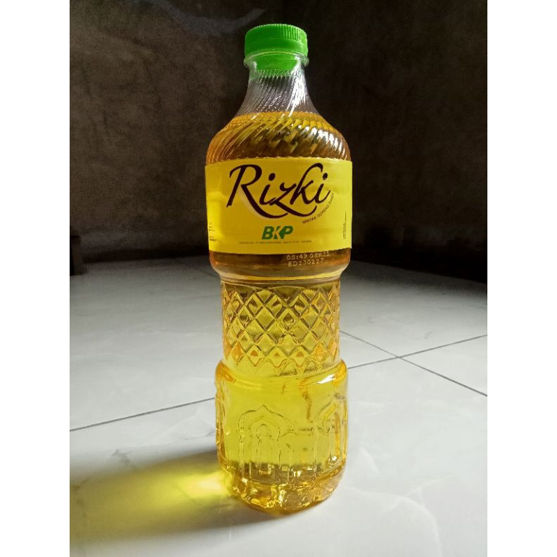 

MINYAK GORENG RIZKI KEMASAN BOTOL 800ML PROMO MURAH DAN JERNIH