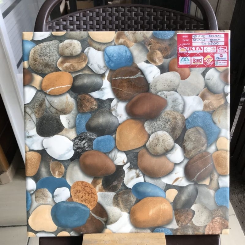 KERAMIK CARPORT 40X40 BRUNETTI BROWN / MATT