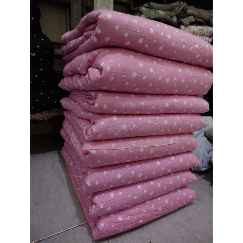 Kain Kiloan Rayon Twill Polkadot Premium Promo