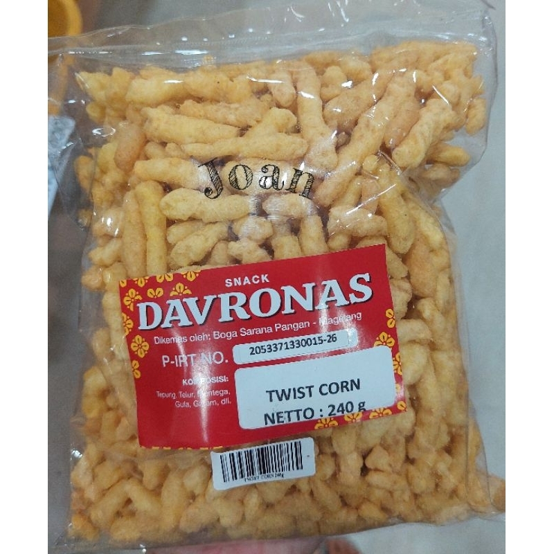 

TWIST CORN 240gr Davronas / Camilan & Oleh Oleh Khas Magelang Jogja Solo