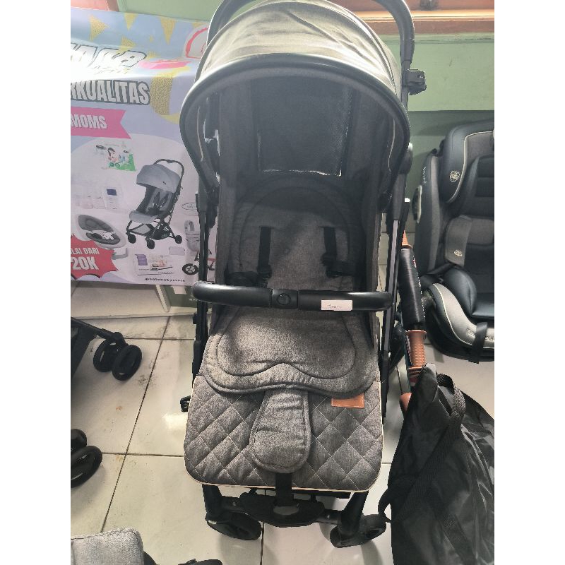Preloved Stroller babydoes Pronto +