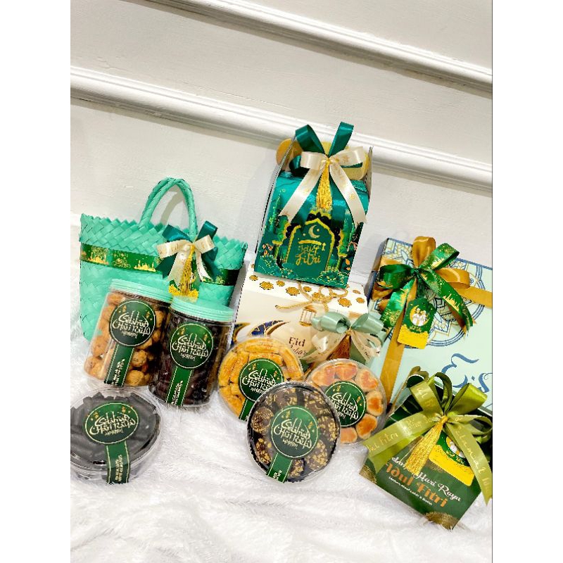 

[[READY STOCK]] HAMPERS KUE KERING/COOKIES LEBARAN TERMURAH TERBEST SELLER