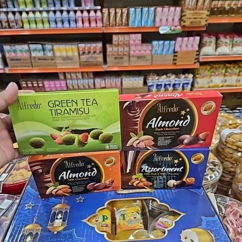 

ED 04.26 PCS 70GR - COKLAT ALFREDO ALMOND DARK - ALMOND MILK CHOCOLATE - ASSORTMENT - GREENTEA TIRAMISU