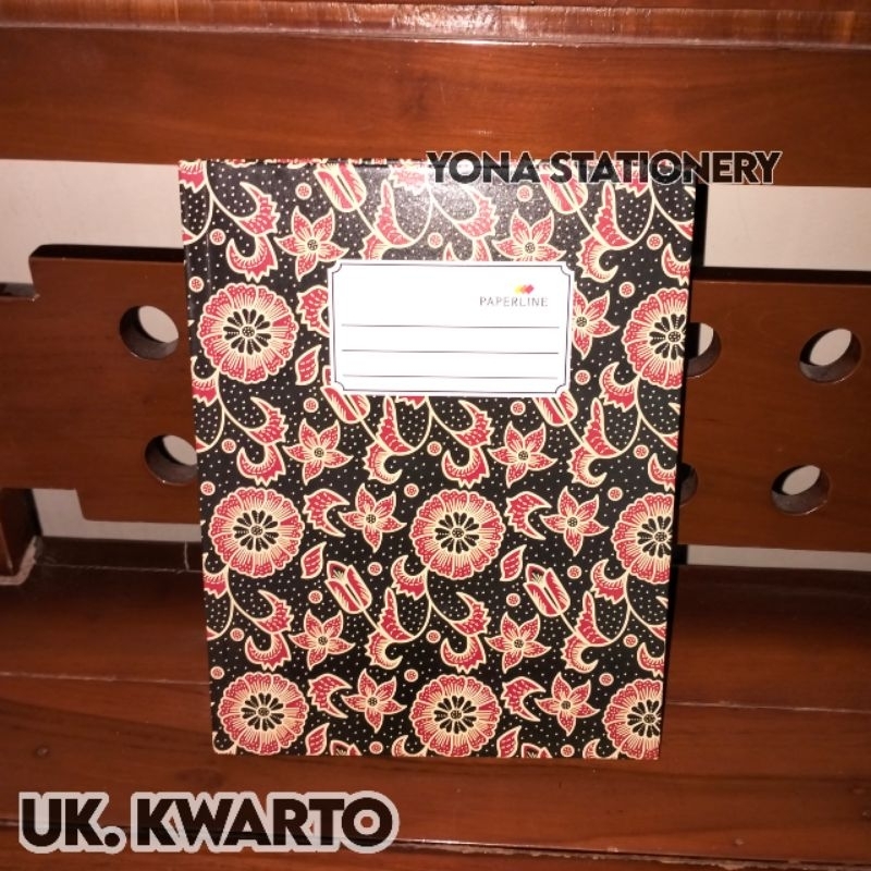 

Buku Tulis Kwarto/Quarto Paperline 100 Lembar | PPL Hard Cover | 21 x 16 cm