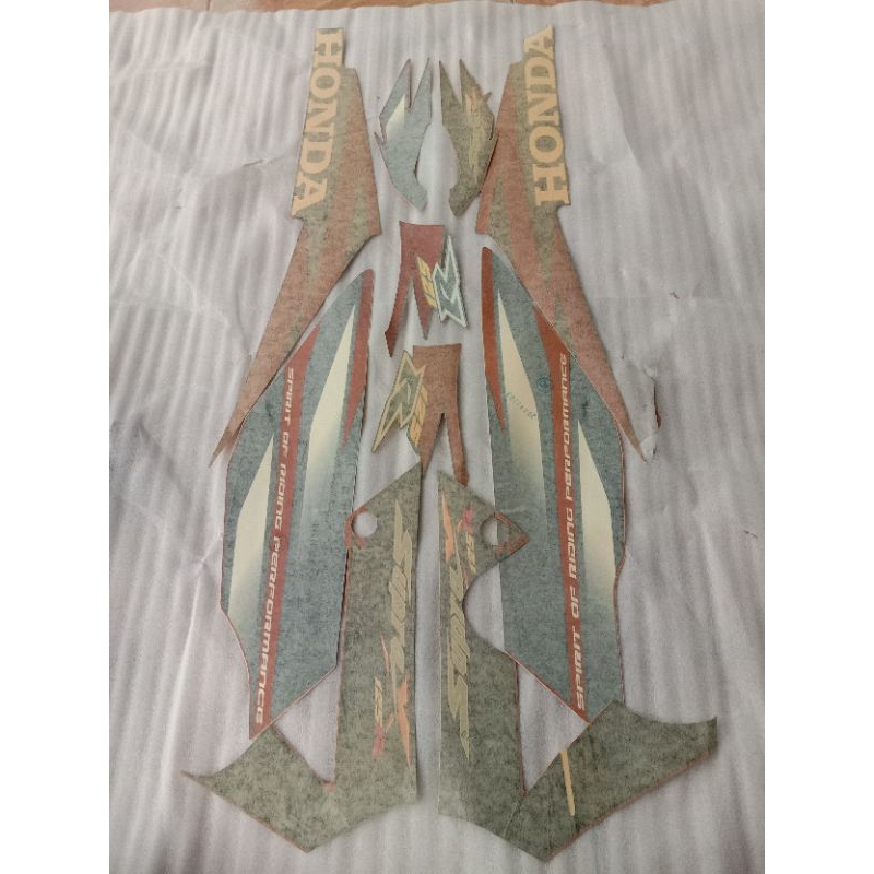 stryping striping stiker stiker plisir decal Honda SupraX 125R Supra X 125 R lama CW original NOS ge