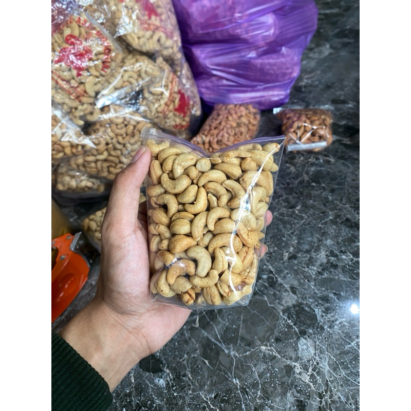 

Mete Wonogiri Grade A 1/4 kg by Diky Kurniawan