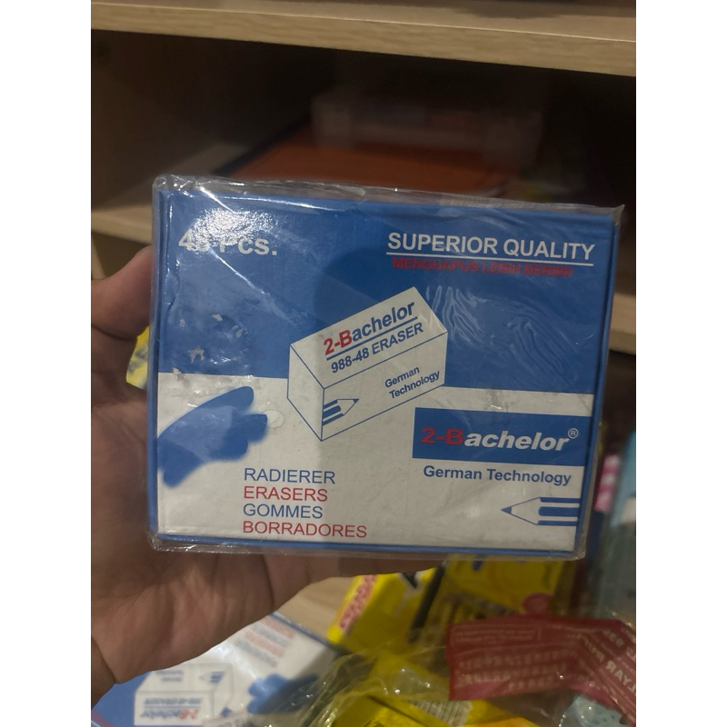 

penghapus bachelor 1 pack isi 48