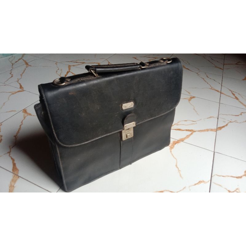 koper jadul tas jadul koper vintage cocok untuk display koper antik merk crocodile