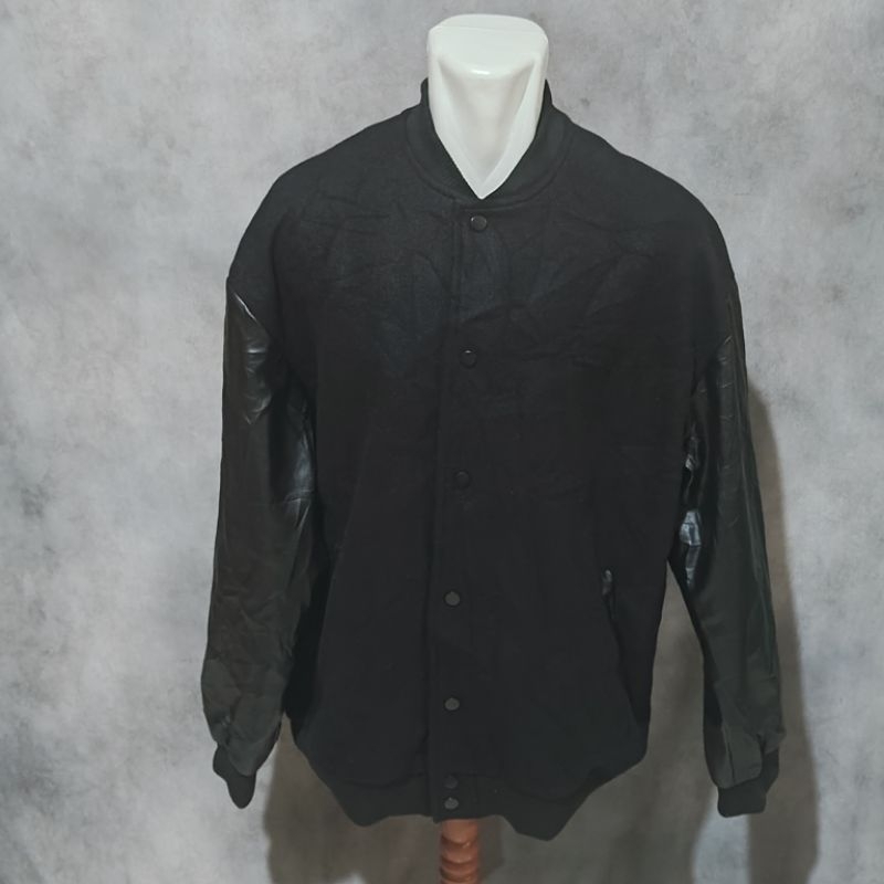 Jaket Varsity Lengan Kulit Big Size Black On Black Second