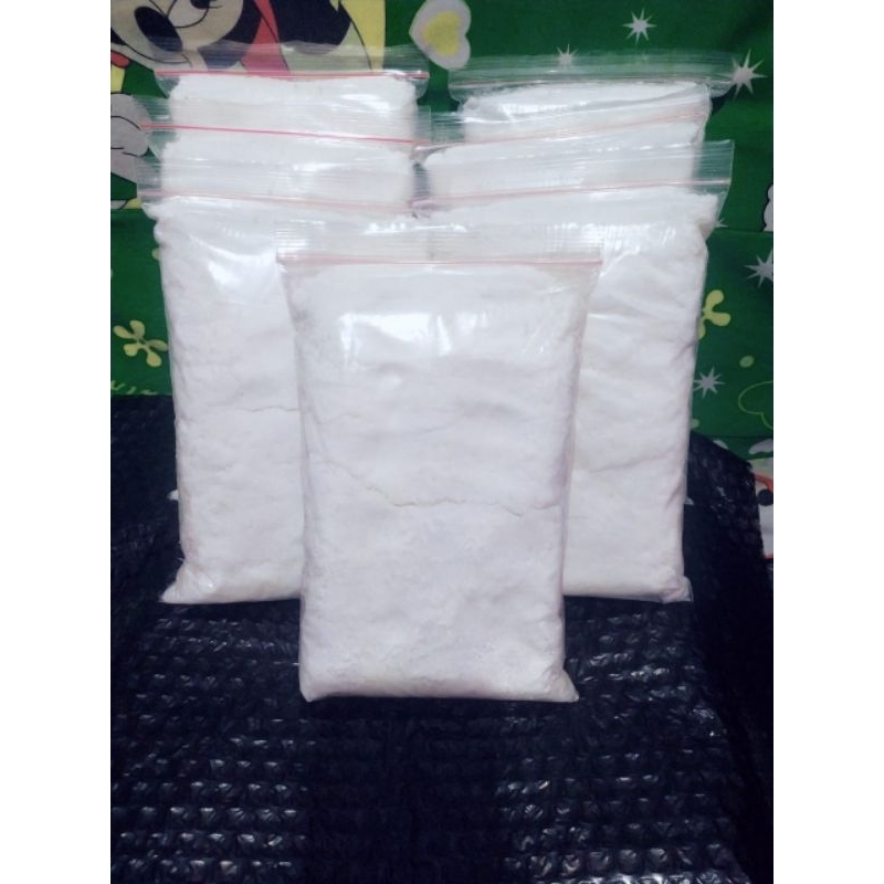 

sagu basah papeda kapurung 1kg 100%sari pati pohon sagu