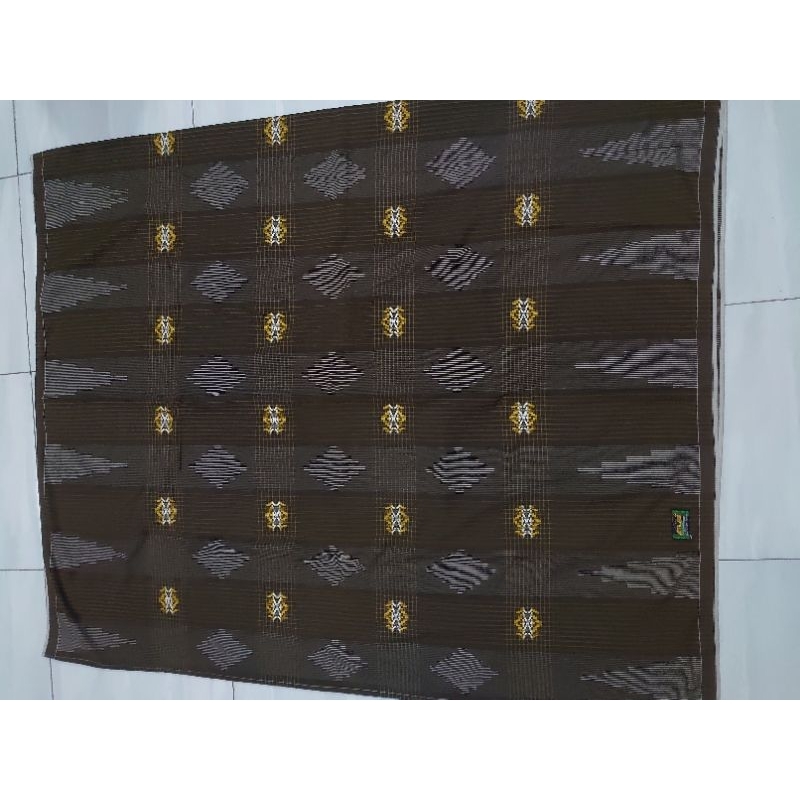 sarung atlas bekas