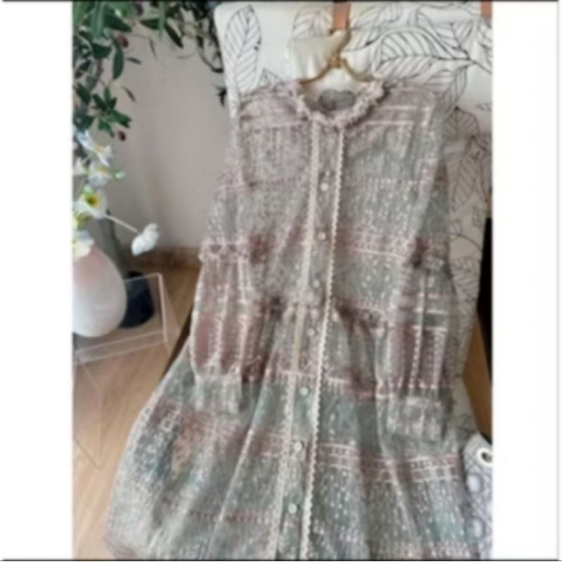 Midi Organza OUTER mo SUMBA, Mo Leaf  by Haidee Orlin