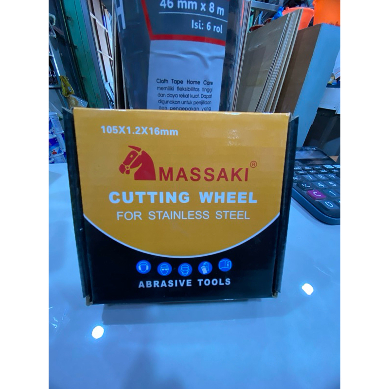 Batu gerinda cut potong 4x1 tipis mata gerinda massaki.  …1 kotak 85.000