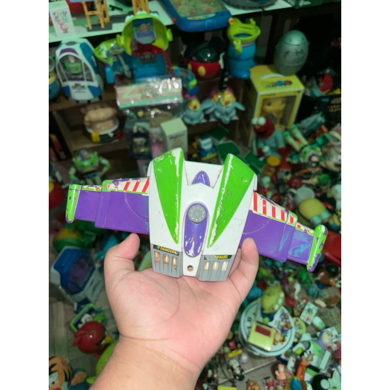 Junk Sayap Buzz Lightyear Disney Store