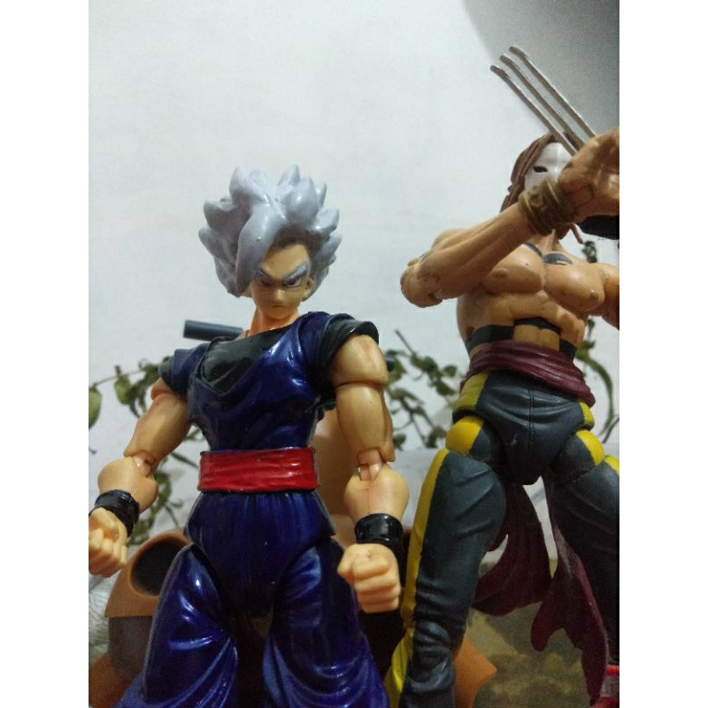 Action figure Beast Son Gohan custom ripaint