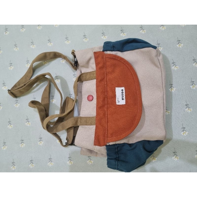 Sling bag Evroa tas selempang