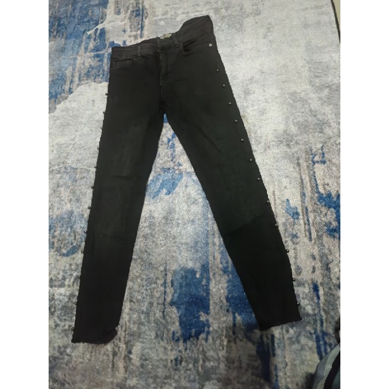 Celana Jeans Hitam Wanita merk Zara