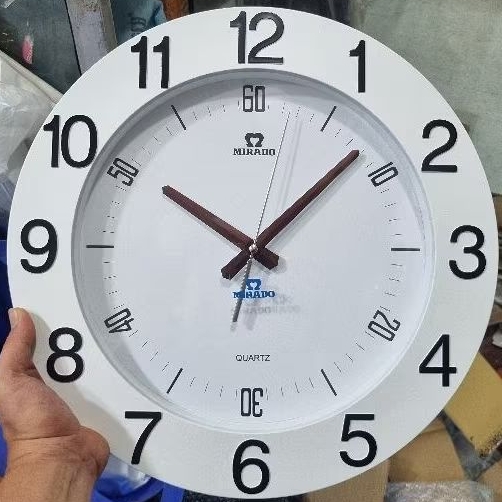 jam dinding besar mirado istimewa