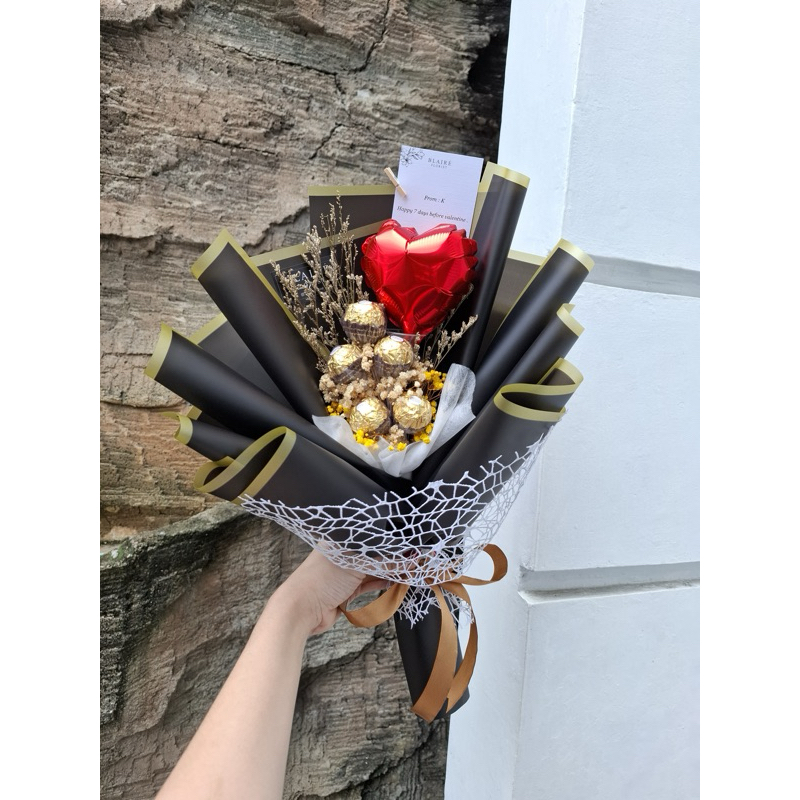 

RB BUKET COKLAT FERRERO ROCHER BUKET ASLI FERRERO ROCHER BUKET VALENTINE FREE BABYBREATH ANNIVERSARY