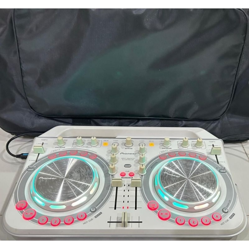 Alat DJ Pioneer DDJ Wego 2 White Limited Edition + Tas Controller DJ Wego2 Serato DJ Operation Like 