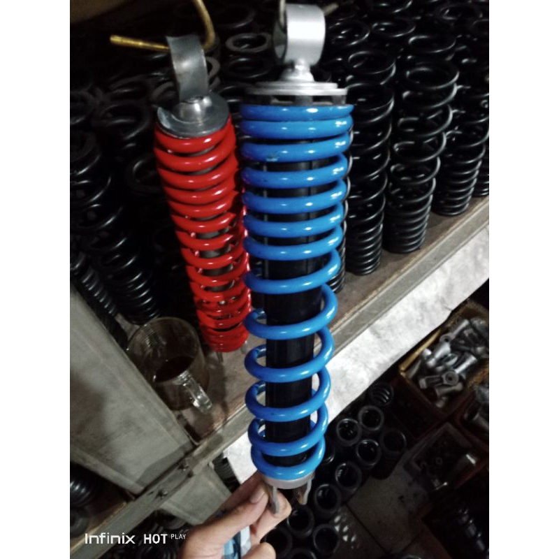 Shock skok belakang beat fi beat karbu beat esp warna variasi biru merah kuning