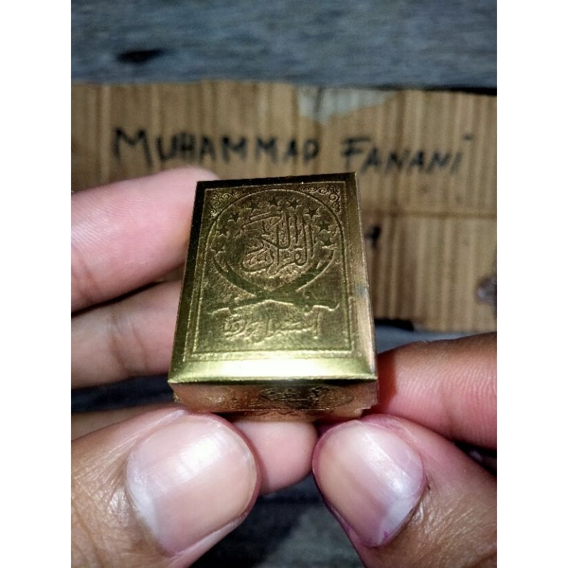 Stambul oloran tinta kuning mas