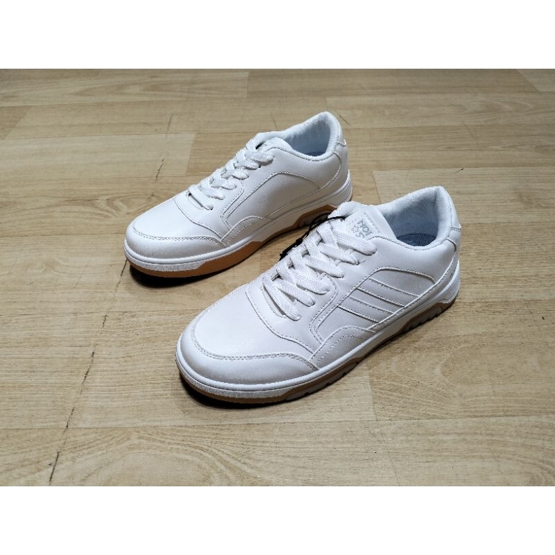 Sepatu Casual Wanita Bata North Star Terbaru Sneaker Wanita Bertali Warna Putih Polos